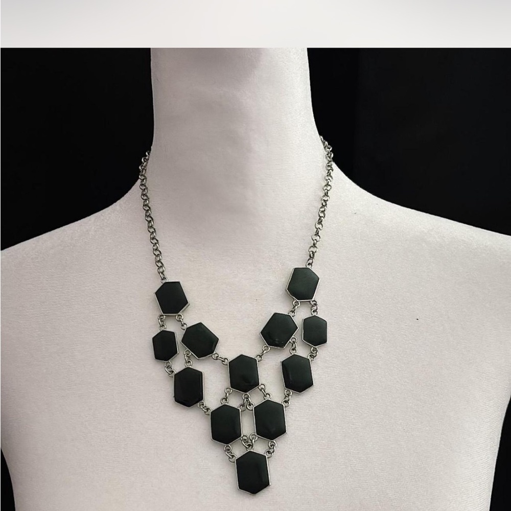 Elegant Black Hexagon Necklace